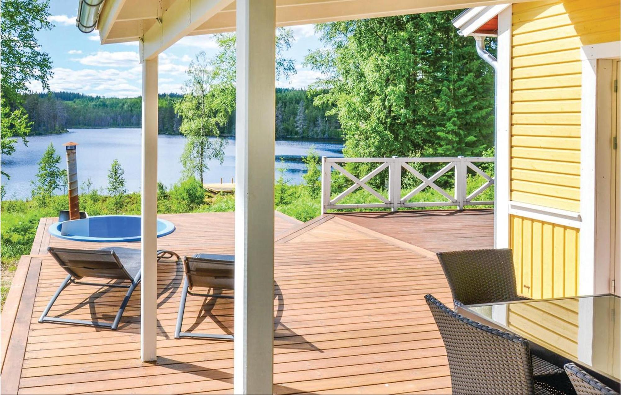Nice Home In Sunne With Jacuzzi Alvsatern Exterior photo