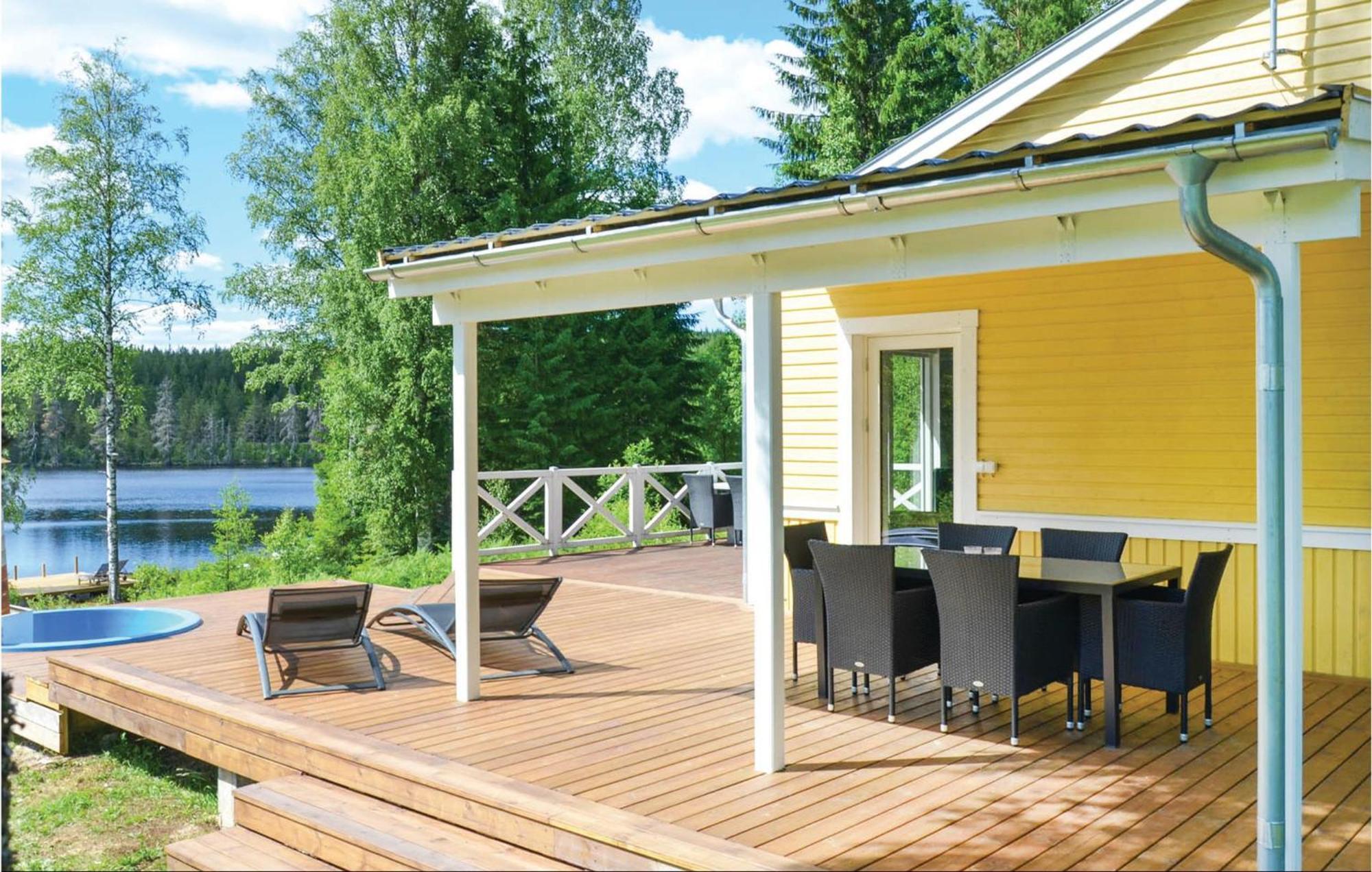 Nice Home In Sunne With Jacuzzi Alvsatern Exterior photo