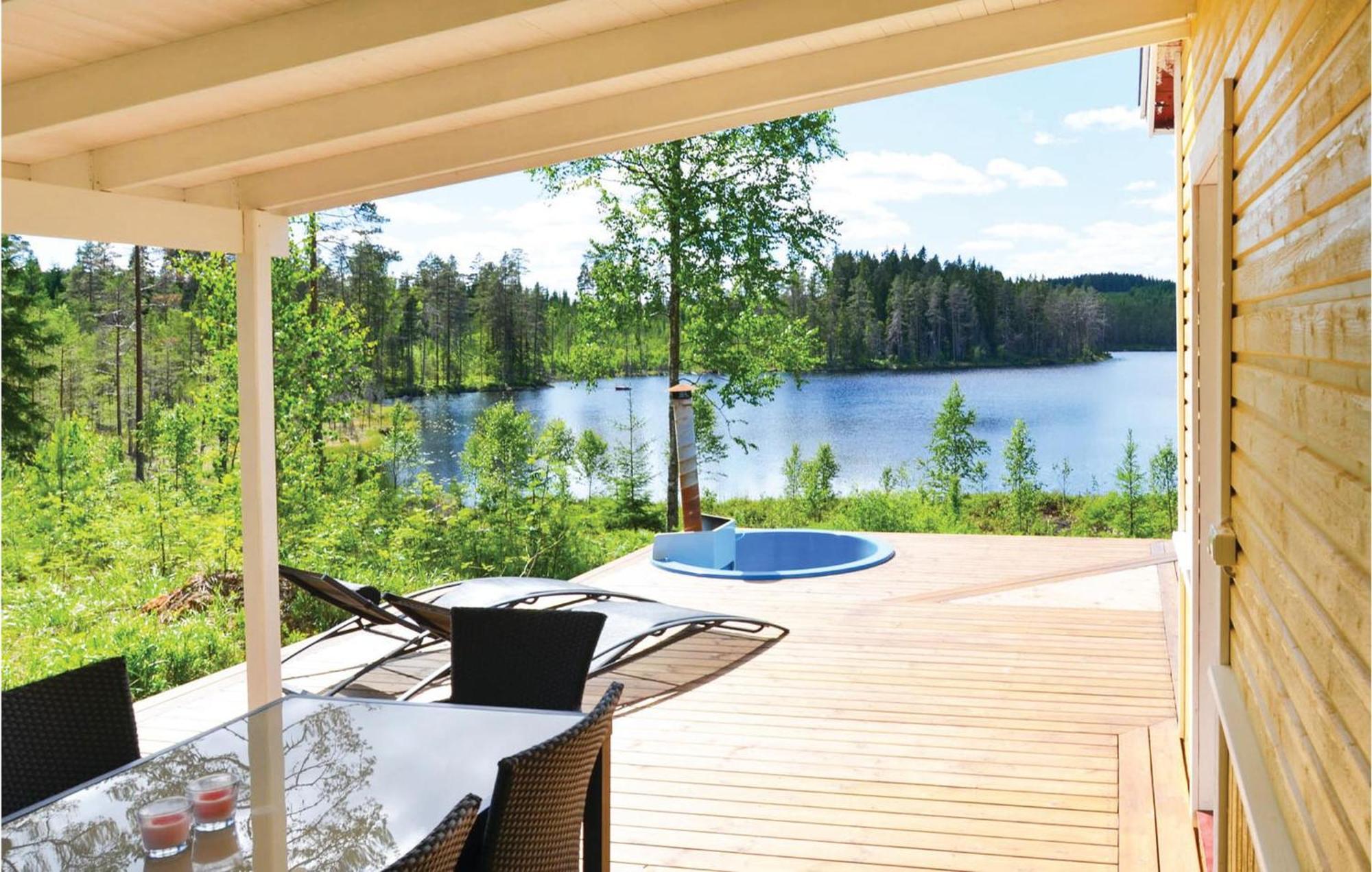 Nice Home In Sunne With Jacuzzi Alvsatern Exterior photo
